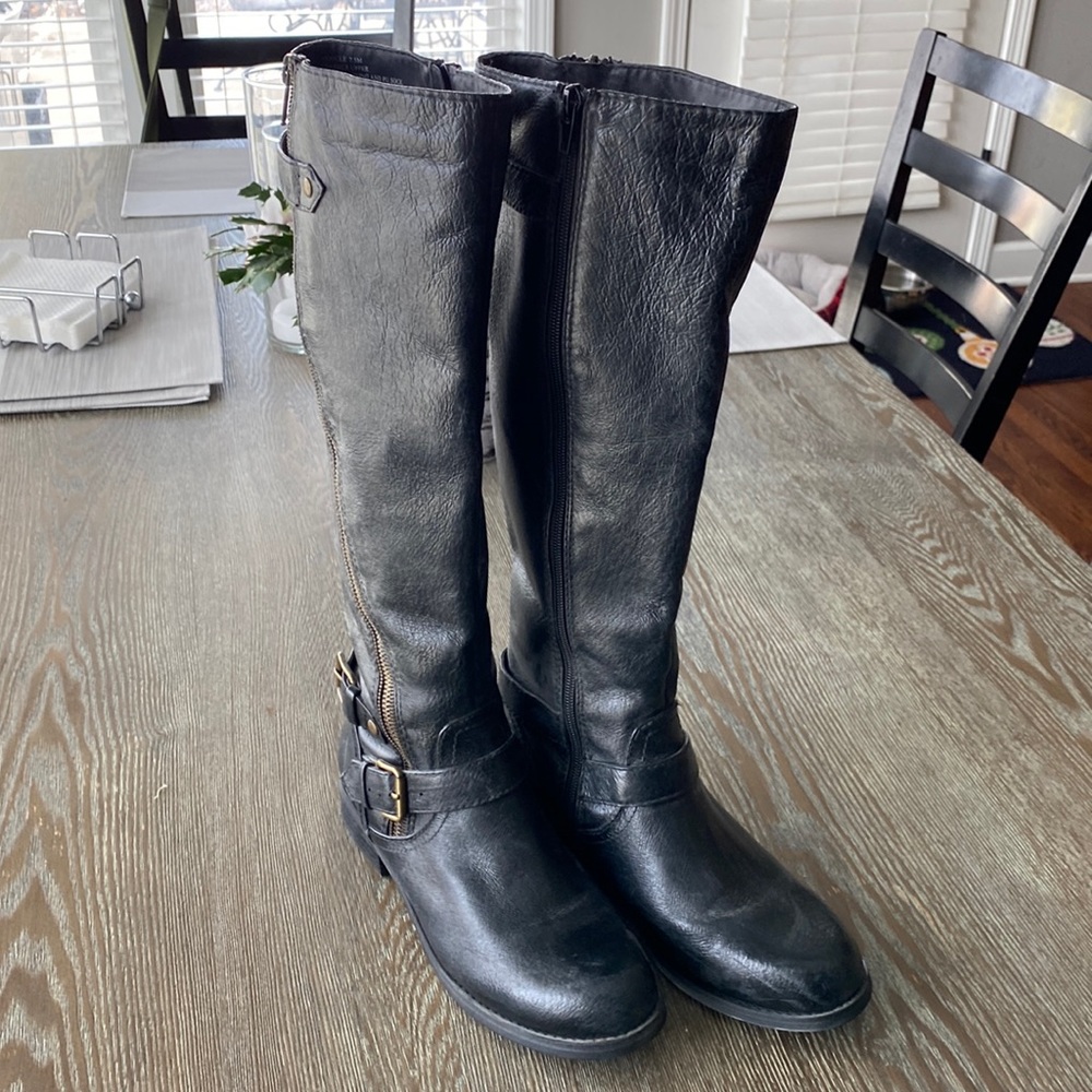 Women’s Steve Madden black boots Size 7.5